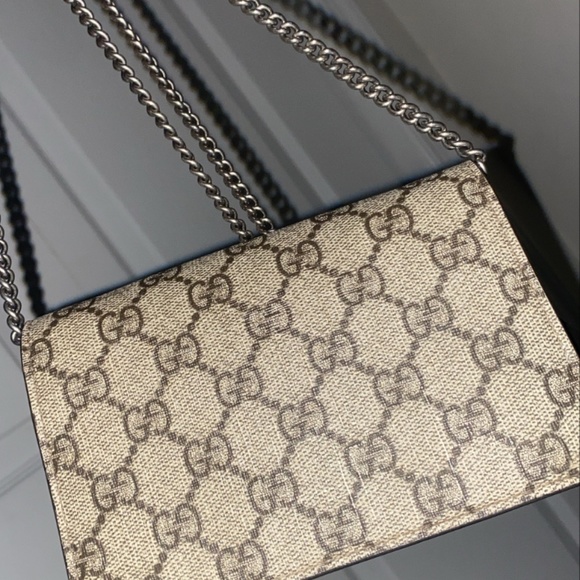 Gucci purse - Picture 2 of 2